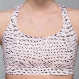 LULULEMON sports crop top bra cream/black 6